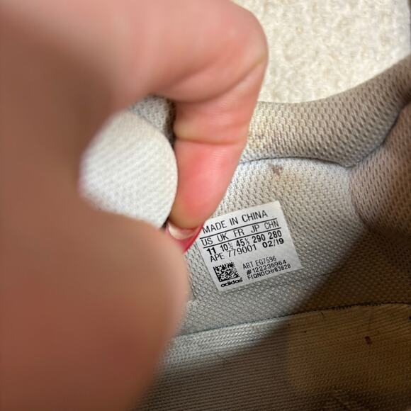 Adidas Yeezy Boost 700 in Salt - Picture 8 of 9